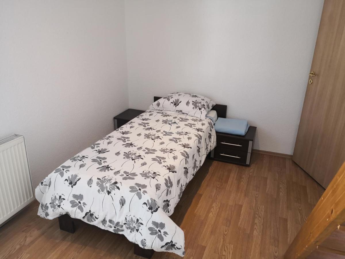 Apartman Sana Lux Apartment Sanski Most ภายนอก รูปภาพ